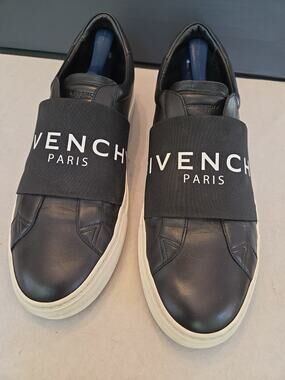 Givenchy Urban Street Logo Band Sneakers Black White SZ 45 Us12
